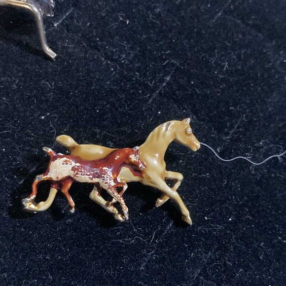 6 pc. brooch assortment - Picture 11 of 14